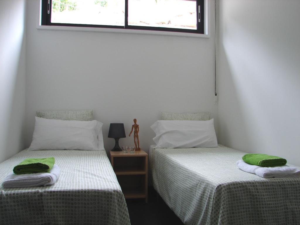 Casa Ceca De La Playa Y Barcelona, Con Piscina Climatizada Y Jacuzzi Vallromanes Quarto foto