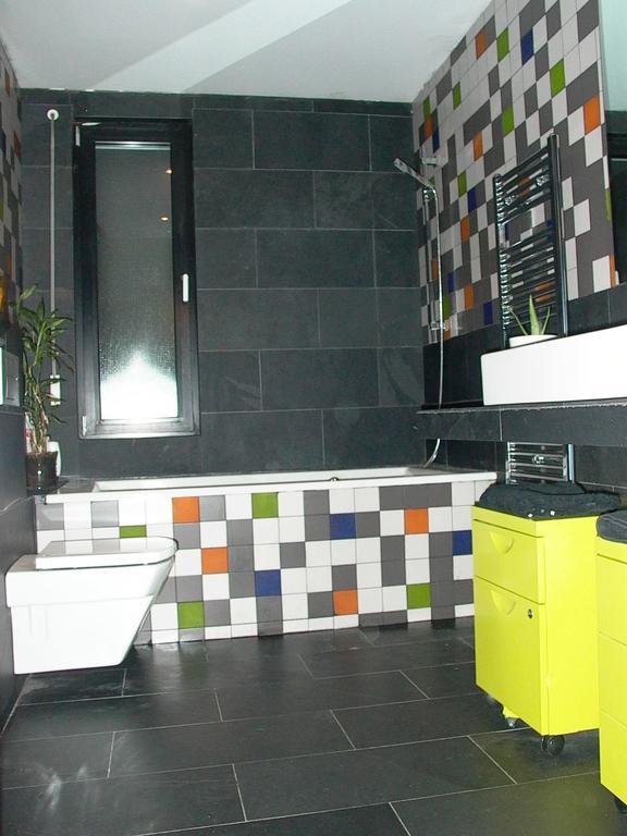 Casa Ceca De La Playa Y Barcelona, Con Piscina Climatizada Y Jacuzzi Vallromanes Quarto foto
